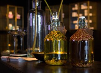 Czy sprzedaż przez Internet jest zwolniona z VAT? Czy sprzedaż przez Internet jest zwolniona z VAT?