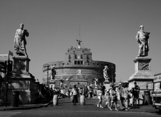 Czy Skarbowka sprawdza Allegro?